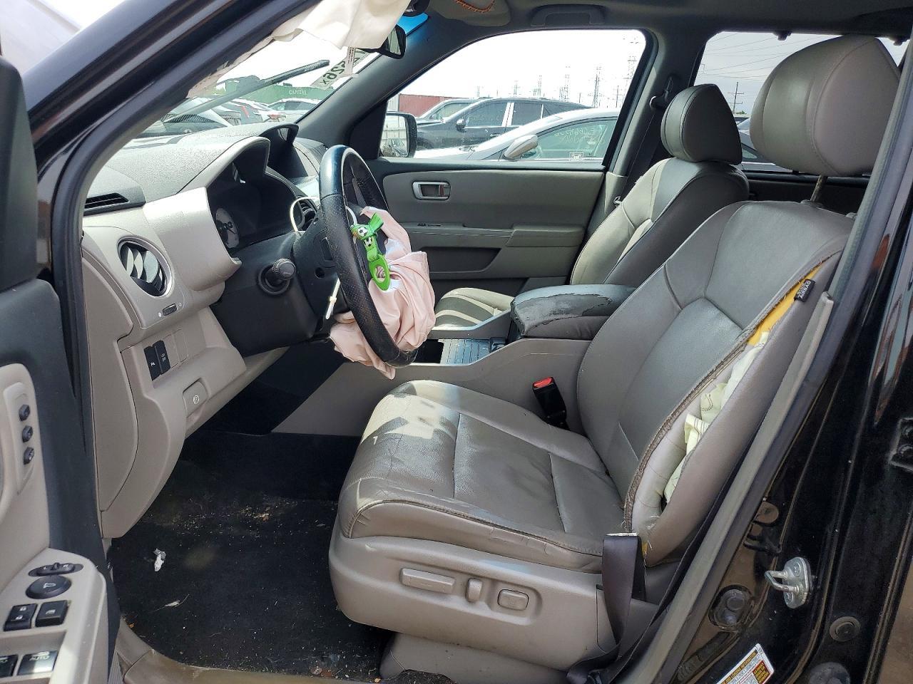 2010 Honda Pilot Touring - Image 7