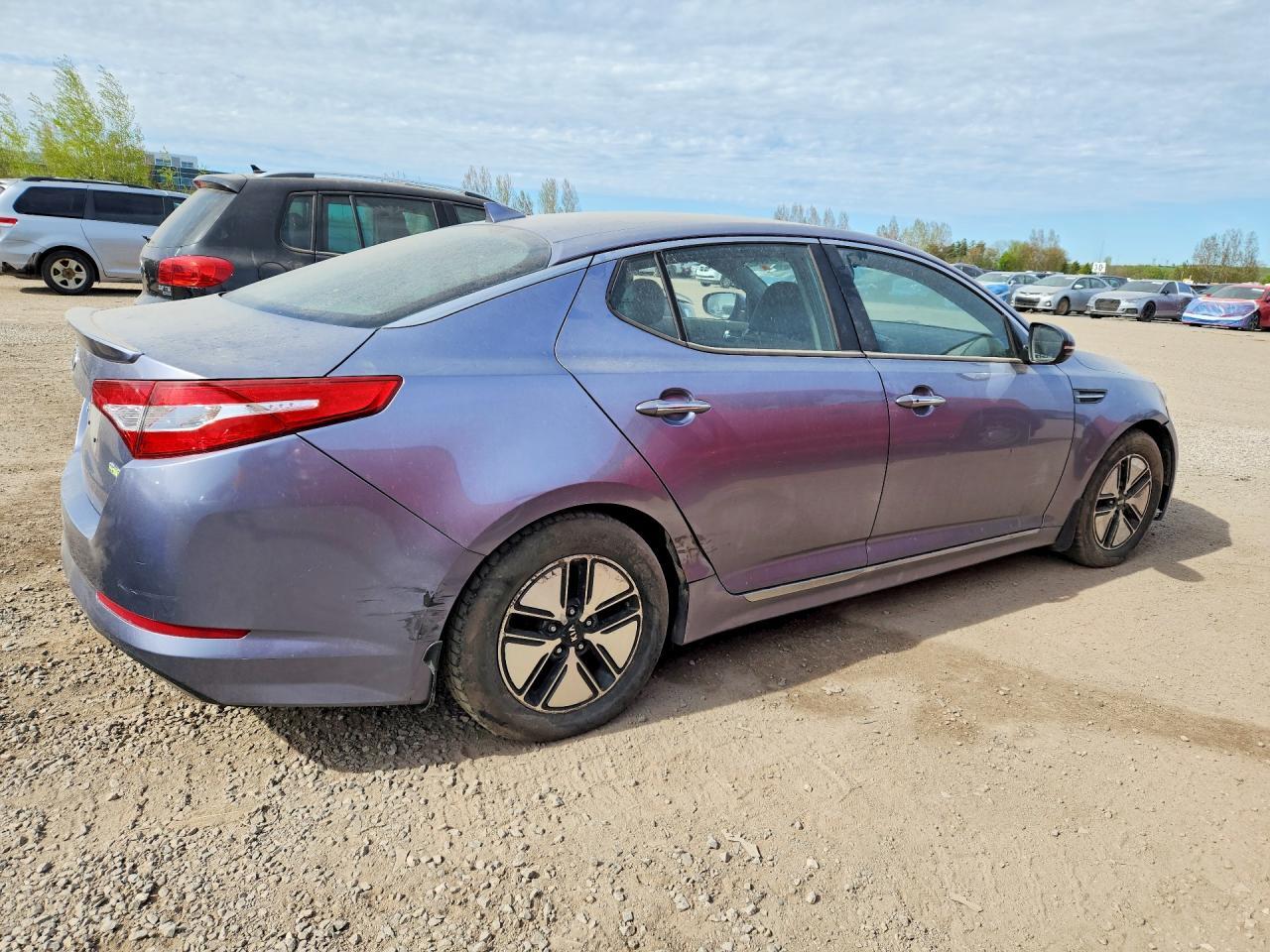 2011 Kia Optima Hybrid - Image 3