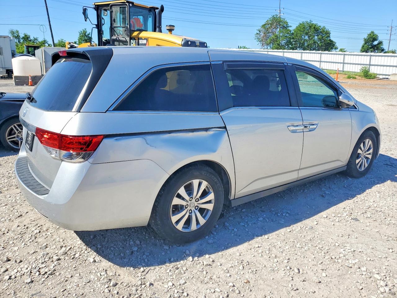 2014 Honda Odyssey Exl - Image 3