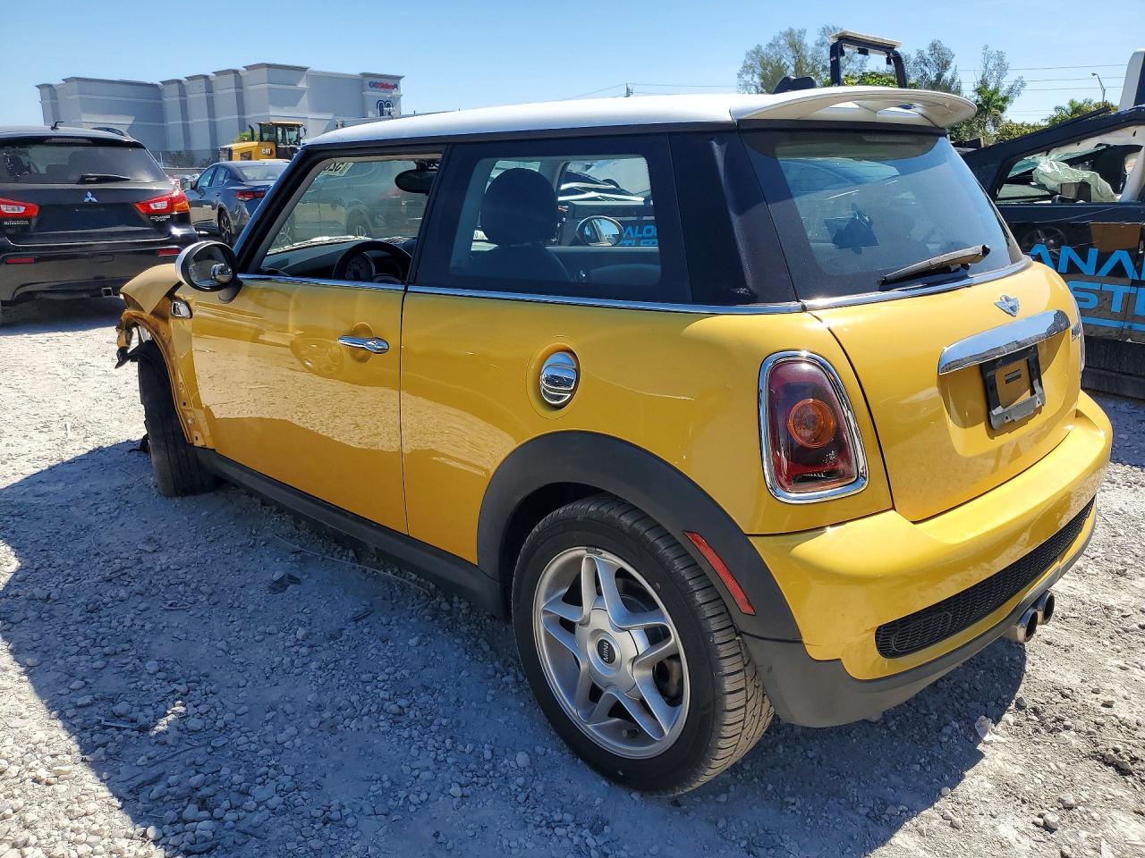 2009 Mini Cooper S - Image 2