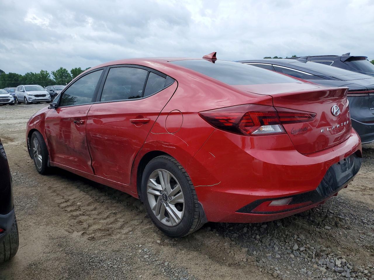 2019 Hyundai Elantra Sel - Image 2