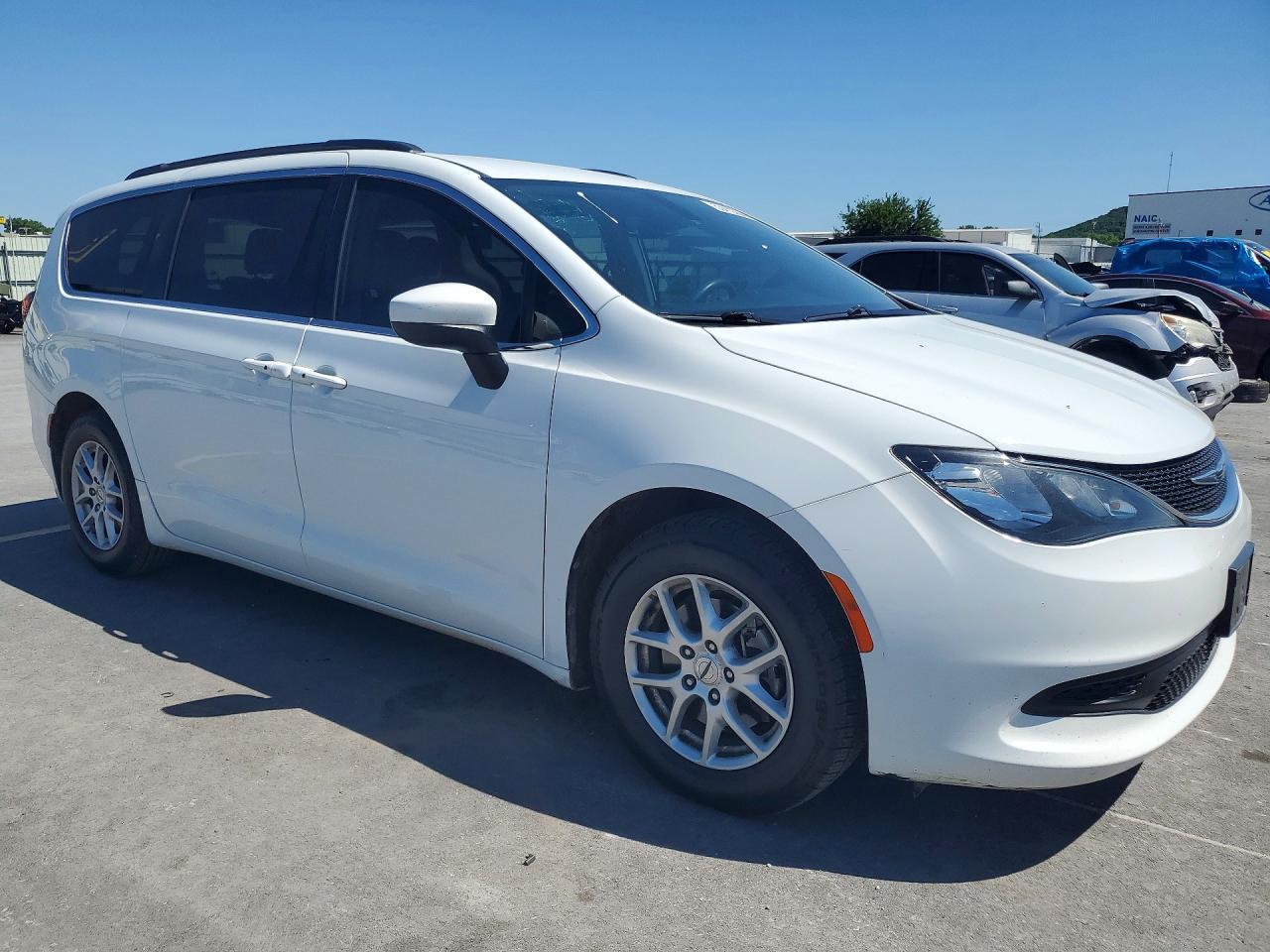 2021 Chrysler Voyager Lxi - Image 4