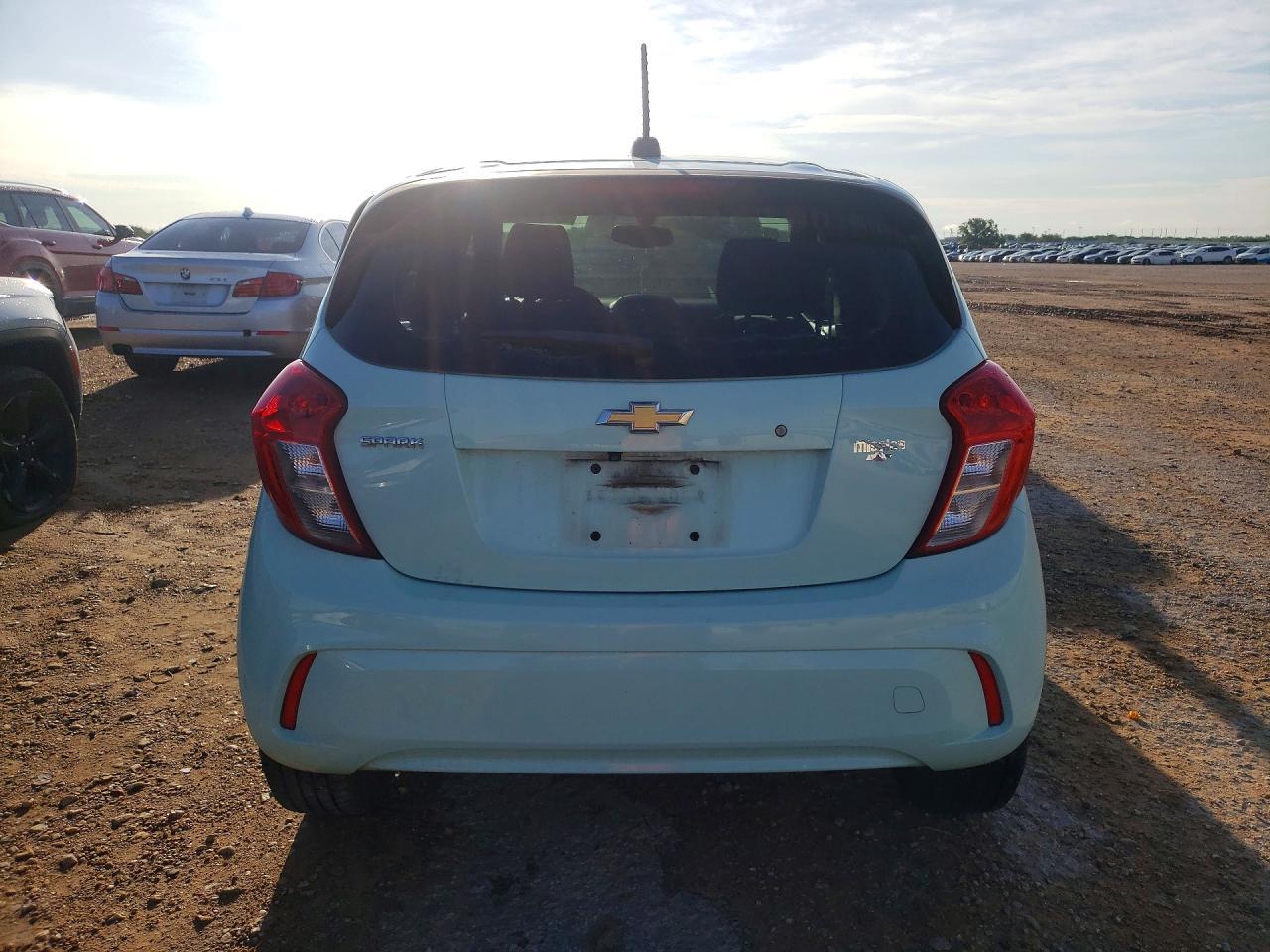 2017 Chevrolet Spark Ls - Фото 6