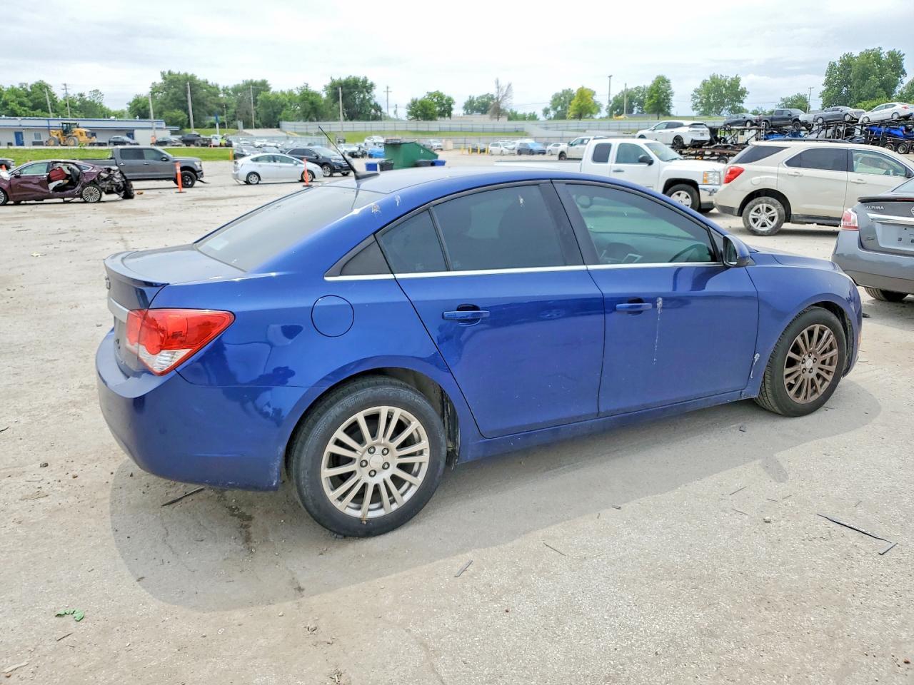 2013 Chevrolet Cruze Eco - Фото 3