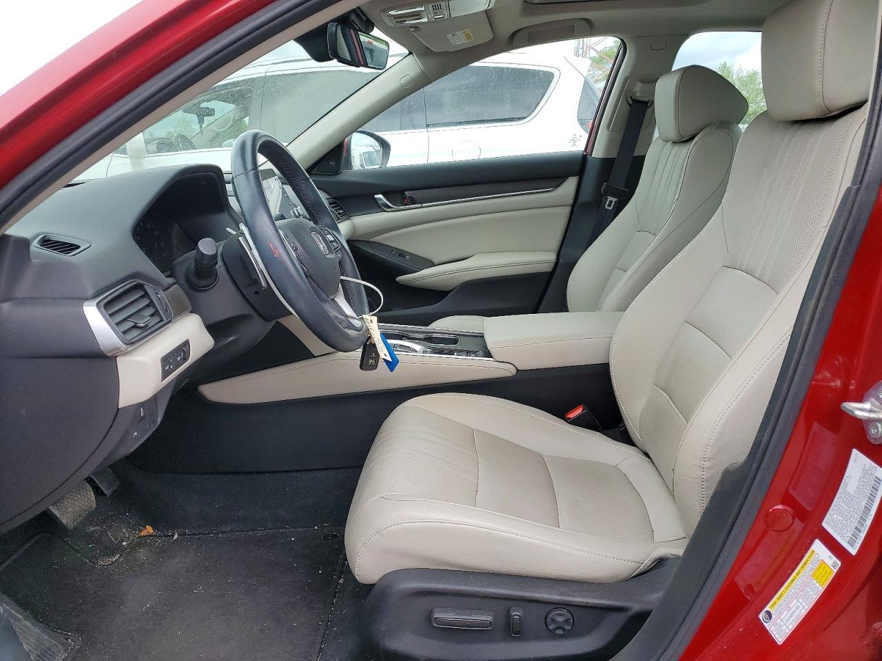 2021 Honda Accord Touring - Фото 7