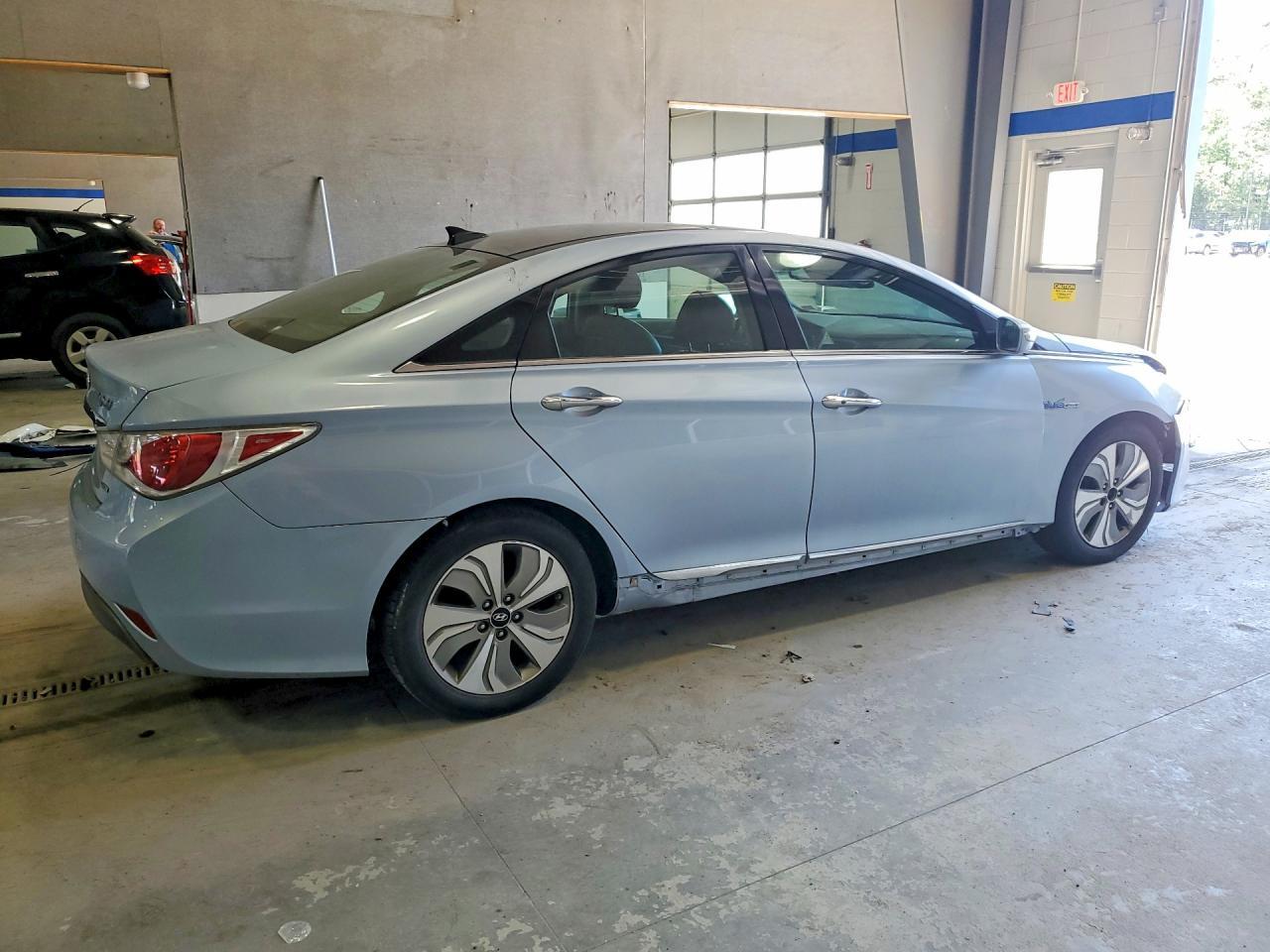 2014 Hyundai Sonata Hybrid - Фото 3