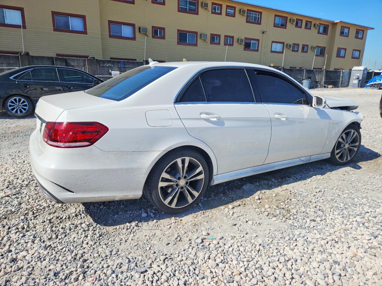 2016 Mercedes-Benz E 350 - Фото 3