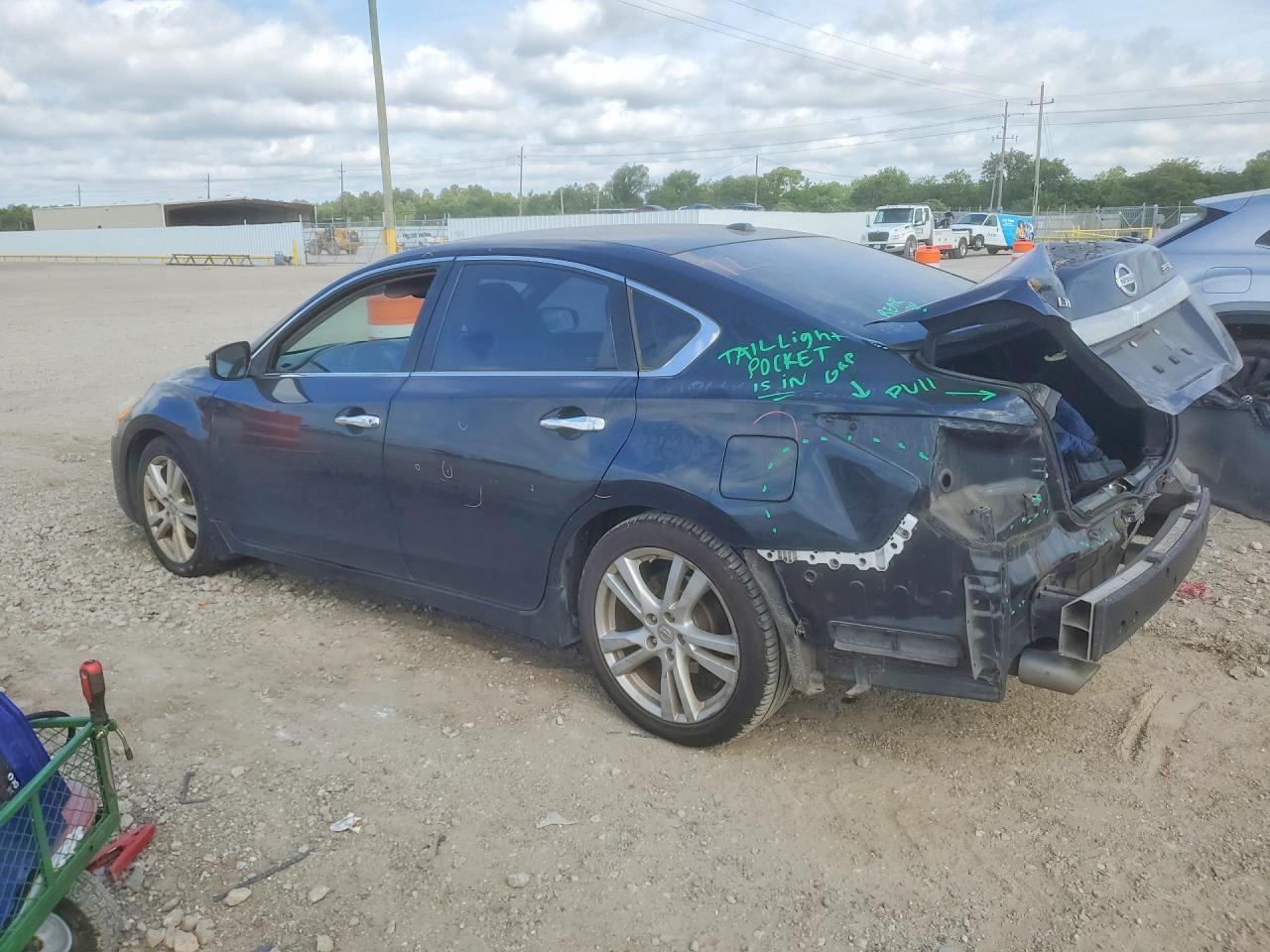 2013 Nissan Altima 3.5 S - Фото 2