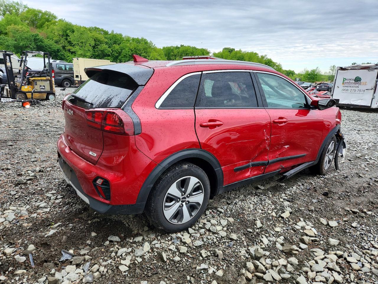 2022 Kia Niro - Image 3