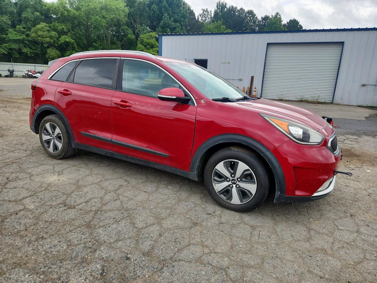 2017 Kia Niro Ex - Image 4