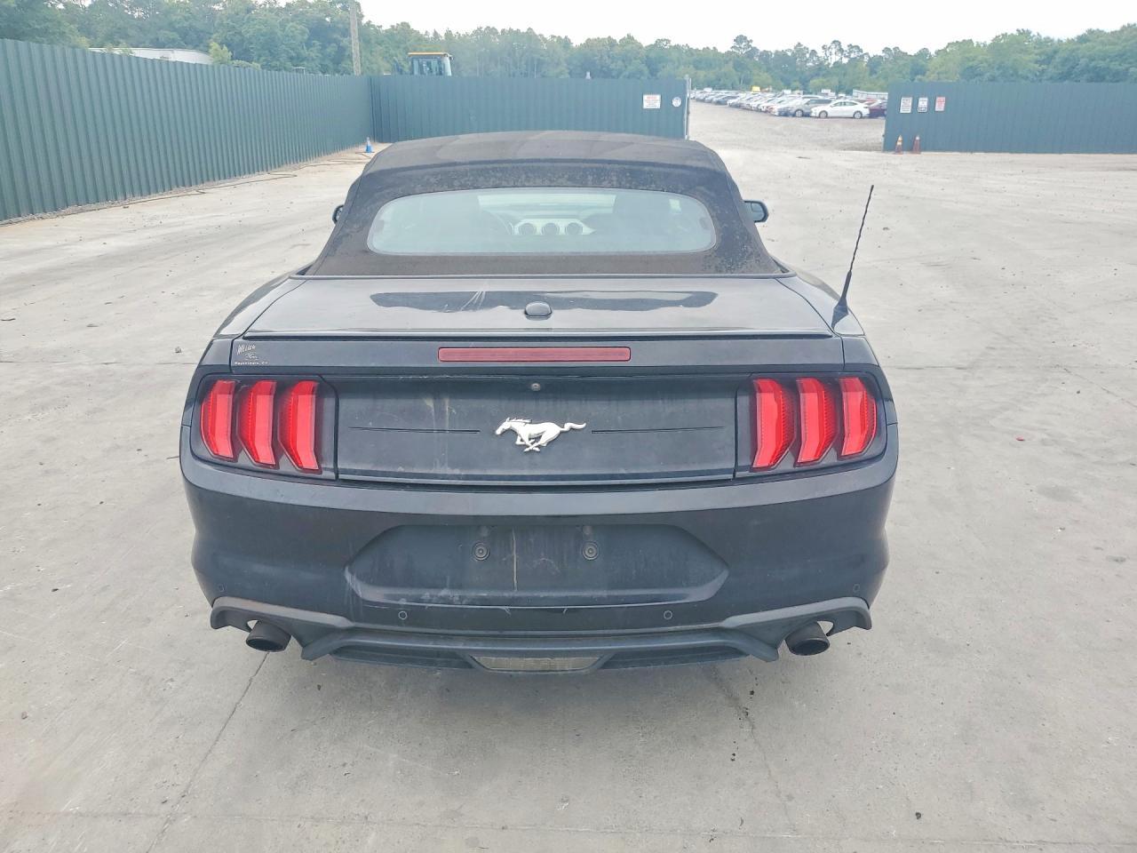 2018 Ford Mustang - Image 6