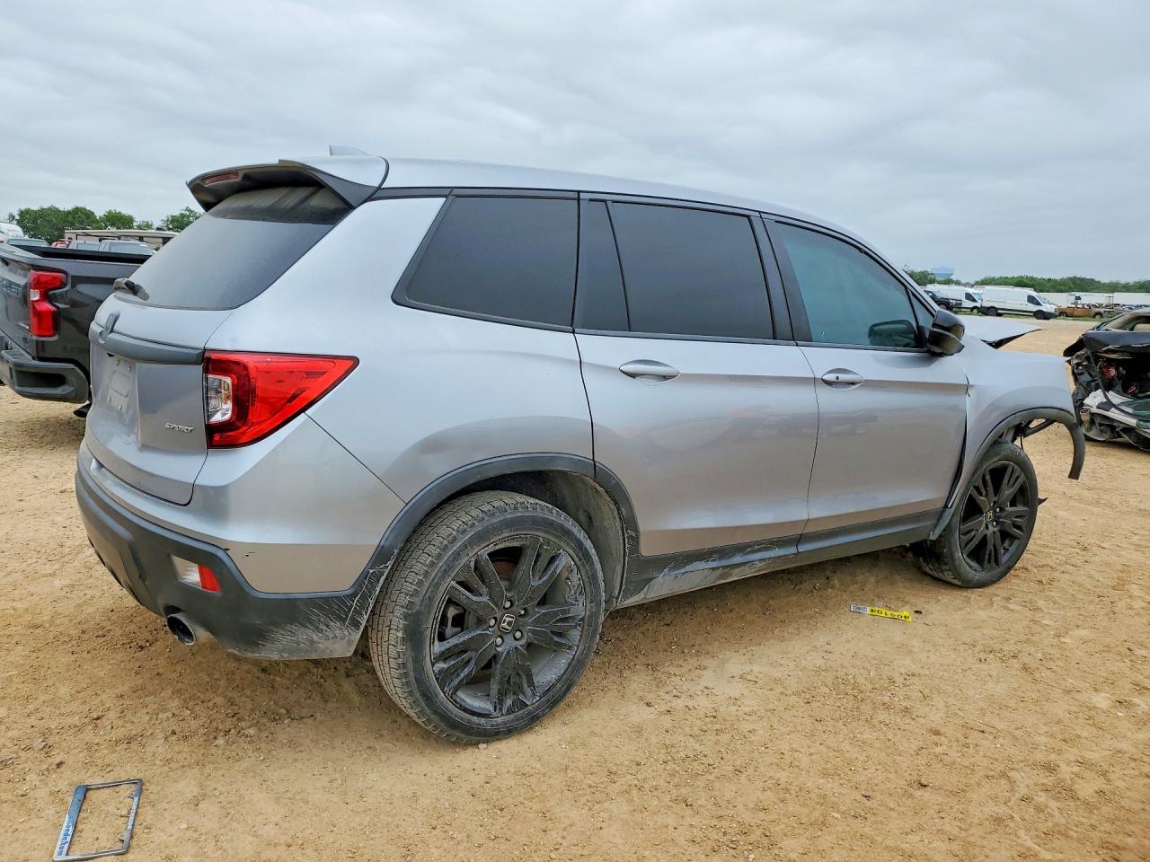 2019 Honda Passport - Image 3