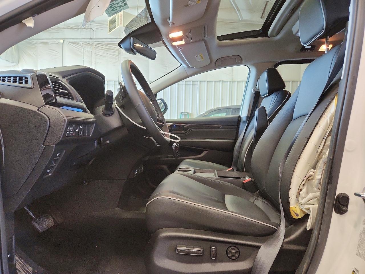 2025 Honda Odyssey Touring - Фото 7