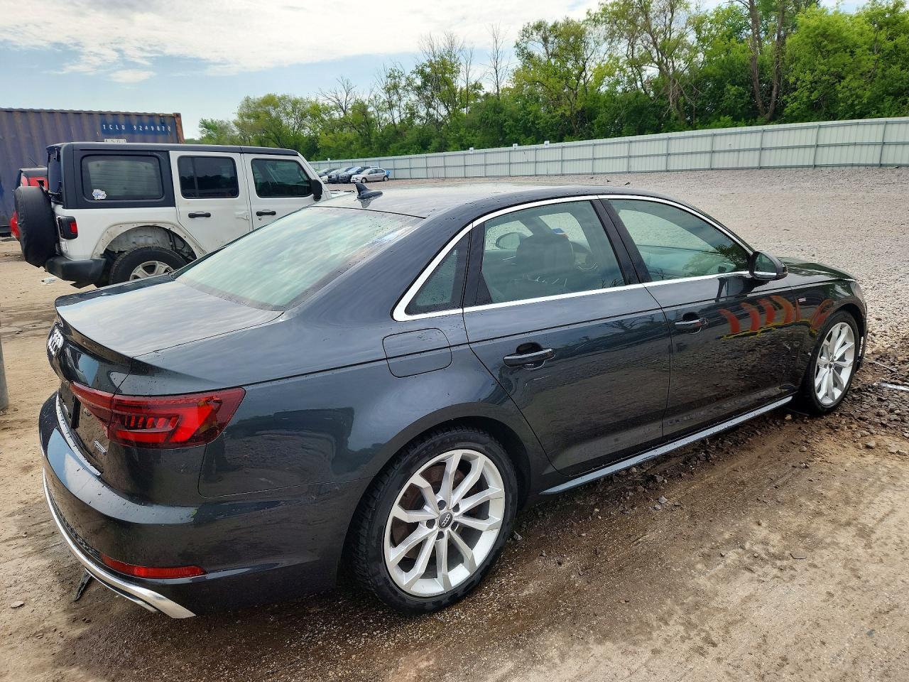 2019 Audi A4 Premium Plus - Фото 3