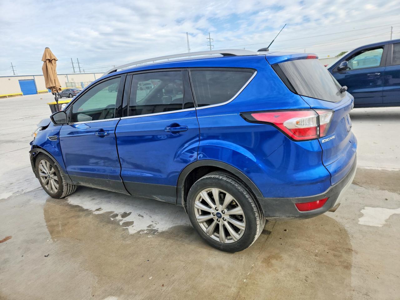 2017 Ford Escape Titanium - Фото 2