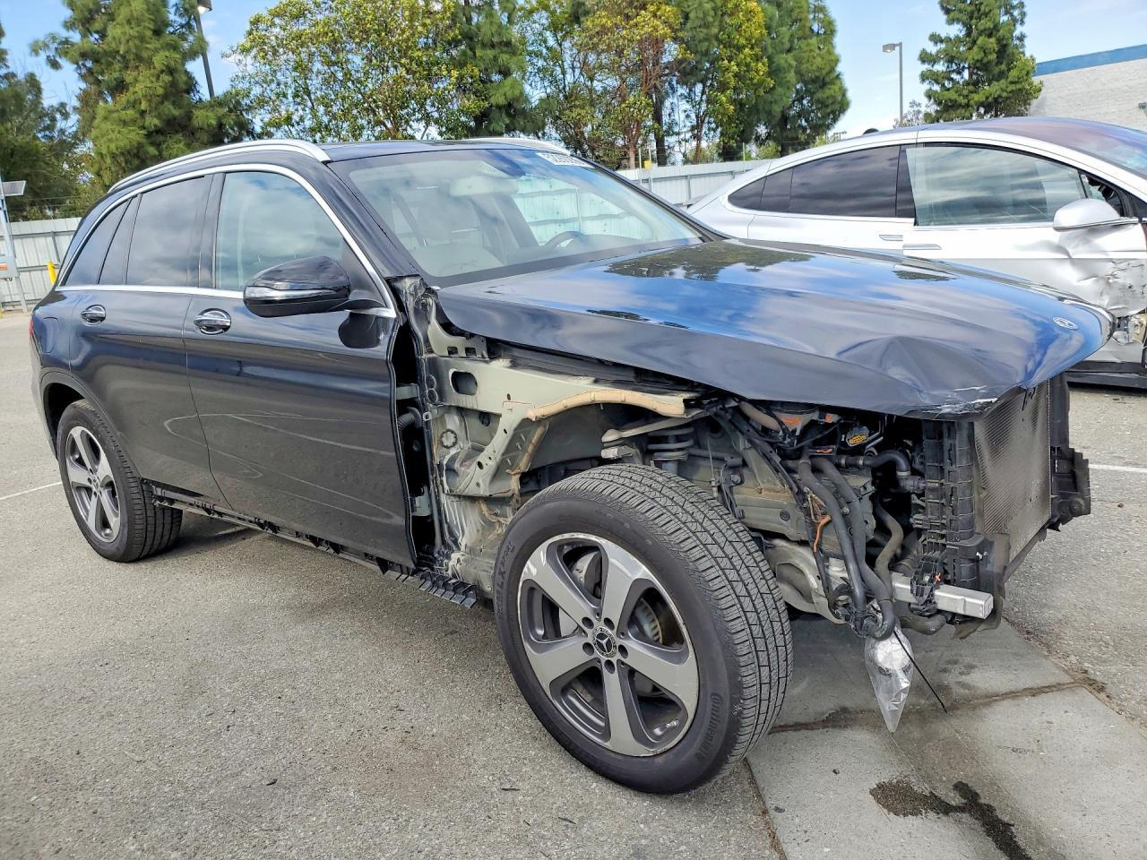 2018 Mercedes-Benz Glc 300 - Image 4