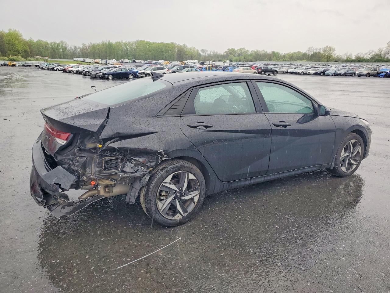 2023 Hyundai Elantra Sel - Image 3