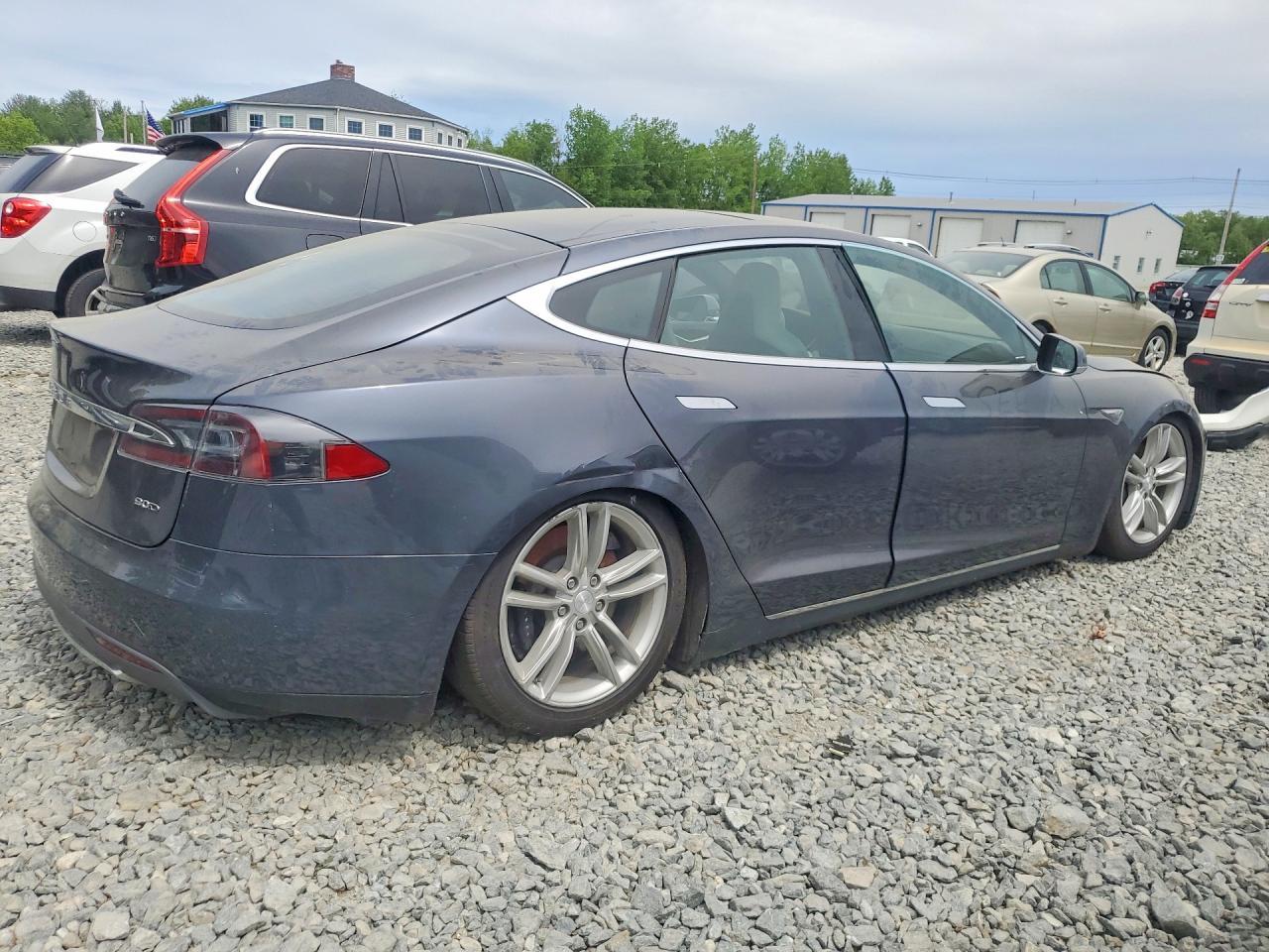 2015 Tesla Model S - Фото 3