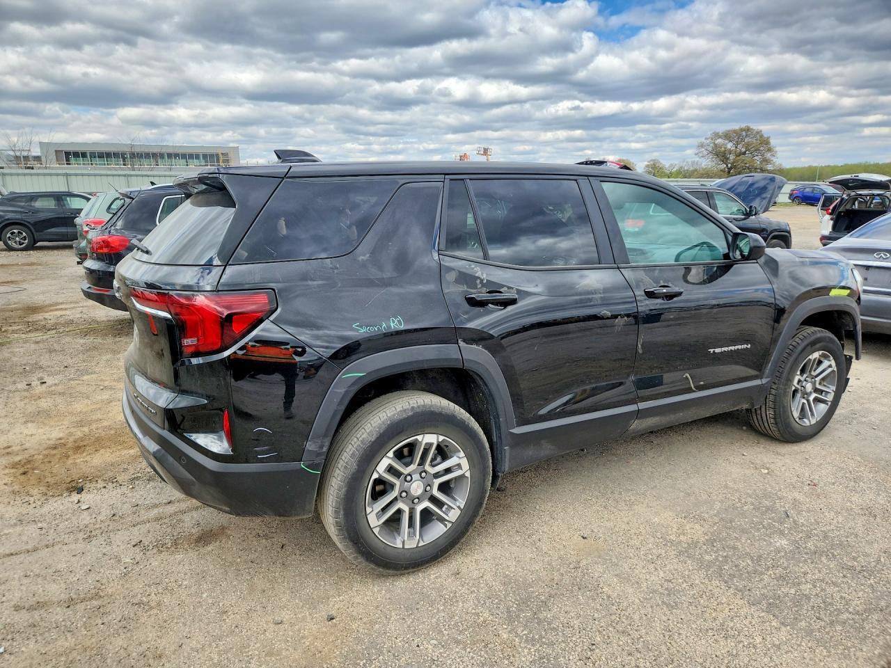 2025 GMC Terrain Elevation - Фото 3