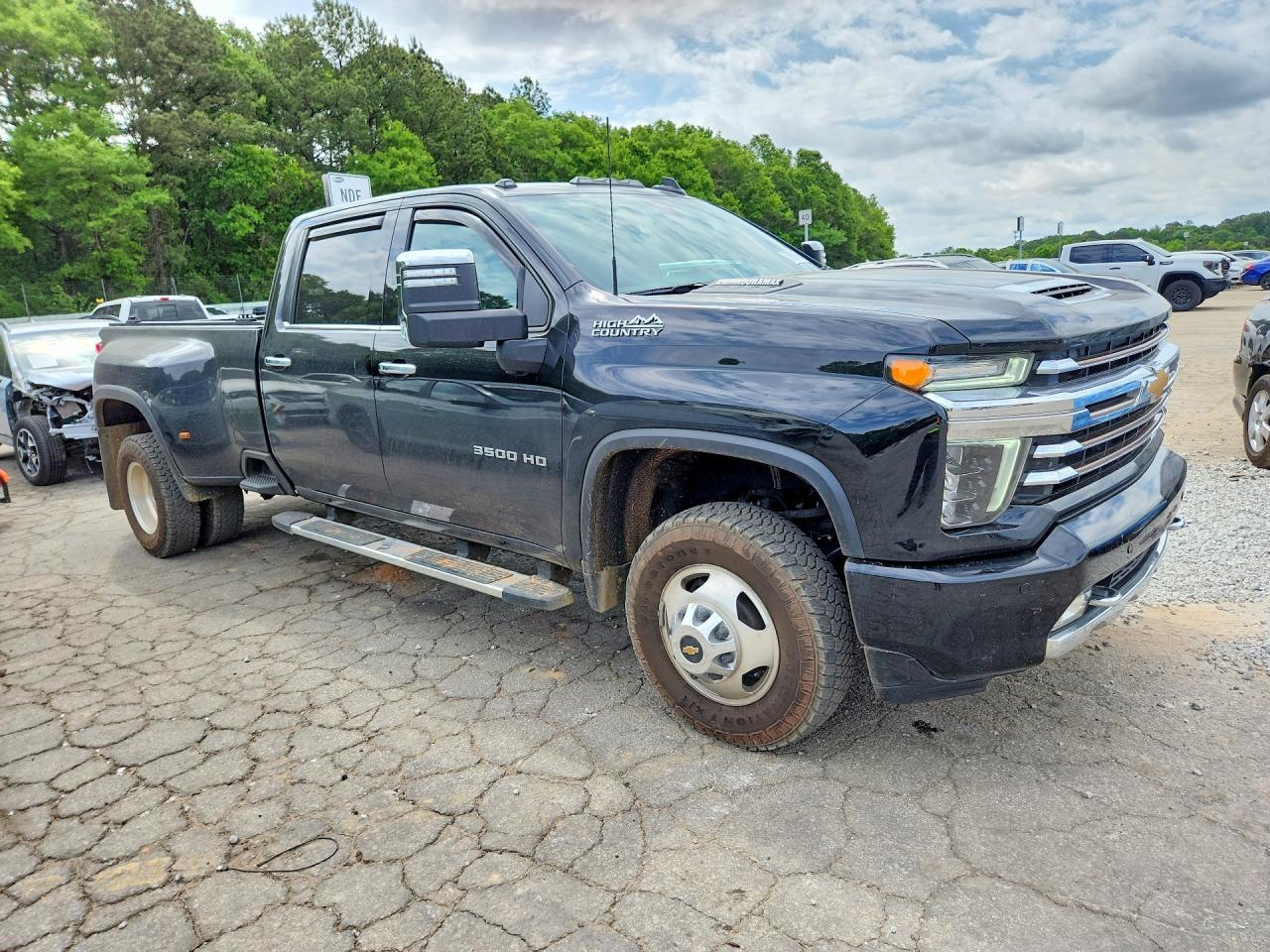 2022 Chevrolet Silverado K3500 High Country - Фото 4