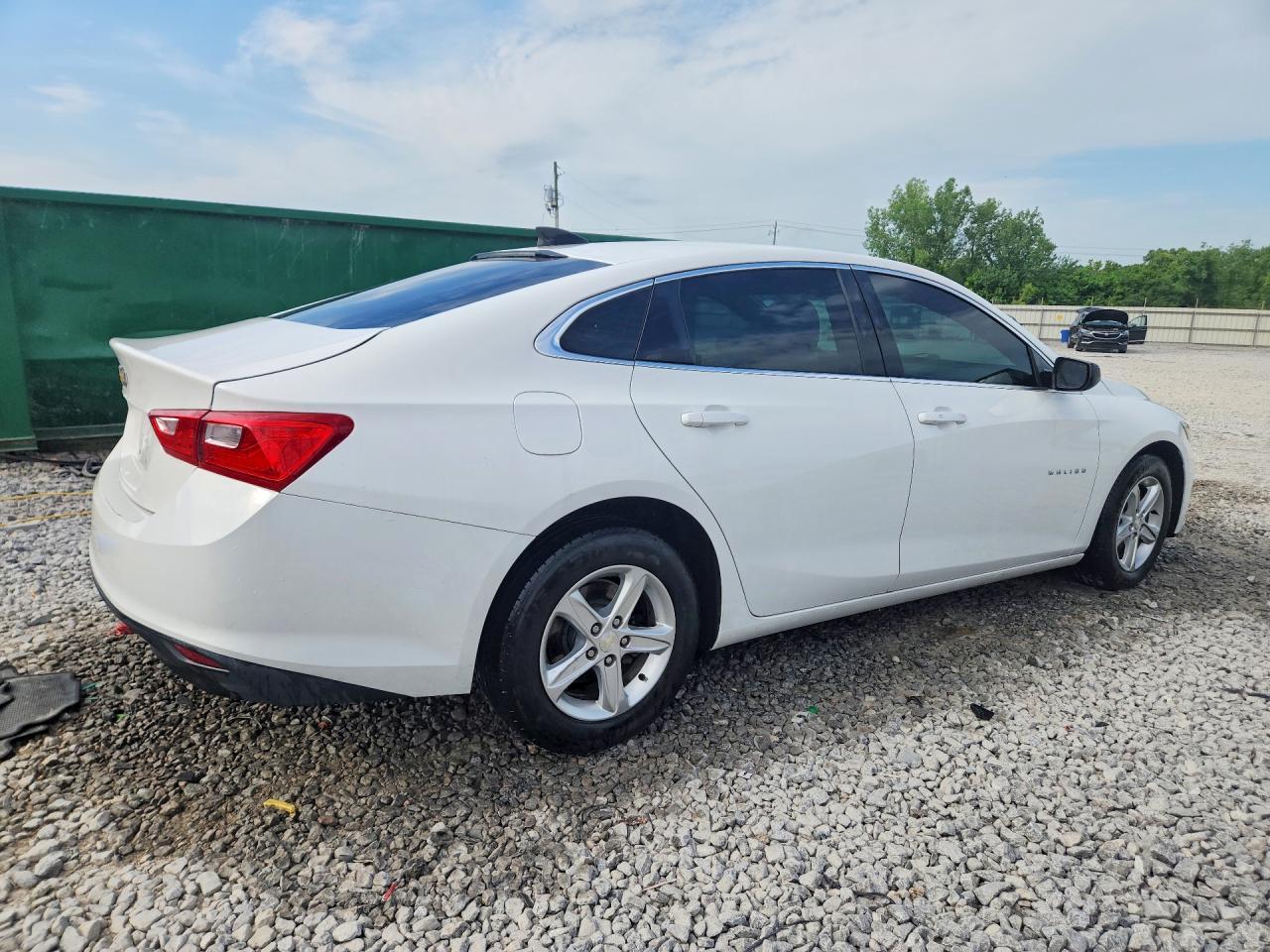 2019 Chevrolet Malibu Ls - Фото 3