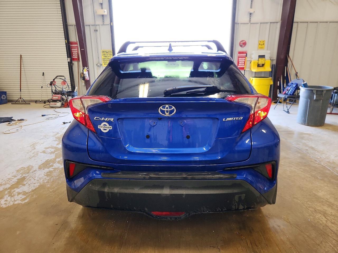 2022 Toyota C-Hr Limited - Фото 6