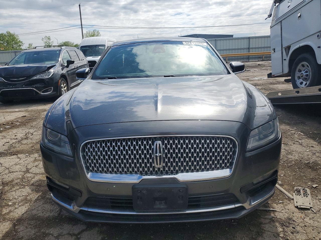 2017 Lincoln Continental Reserve - Image 5