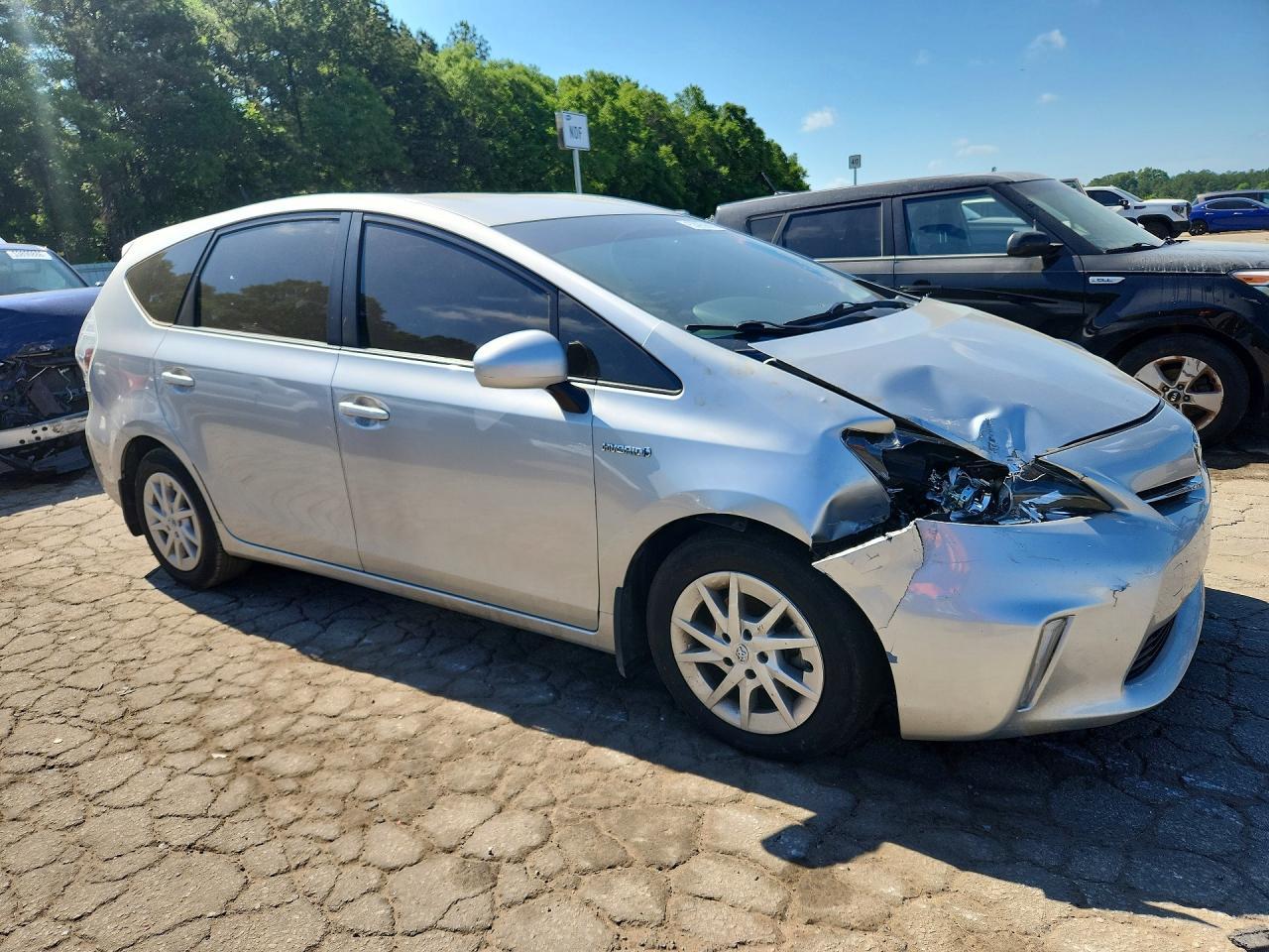 2012 Toyota Prius V Three - Фото 4