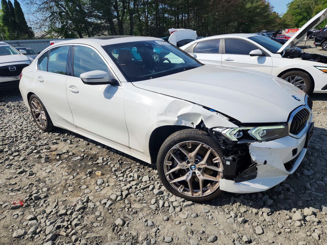 2025 BMW 330Xi - Фото 4