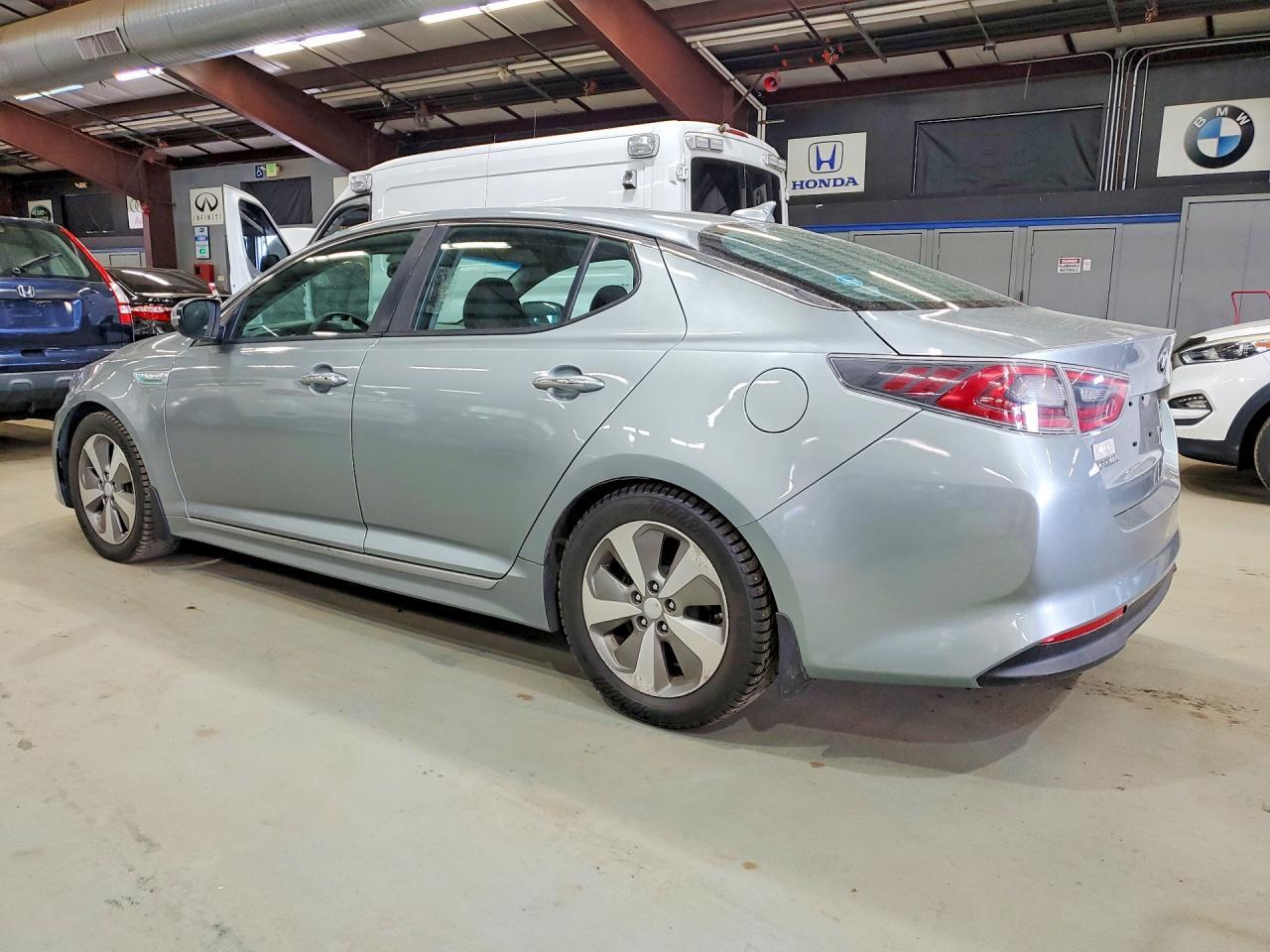 2015 Kia Optima Hybrid - Фото 2