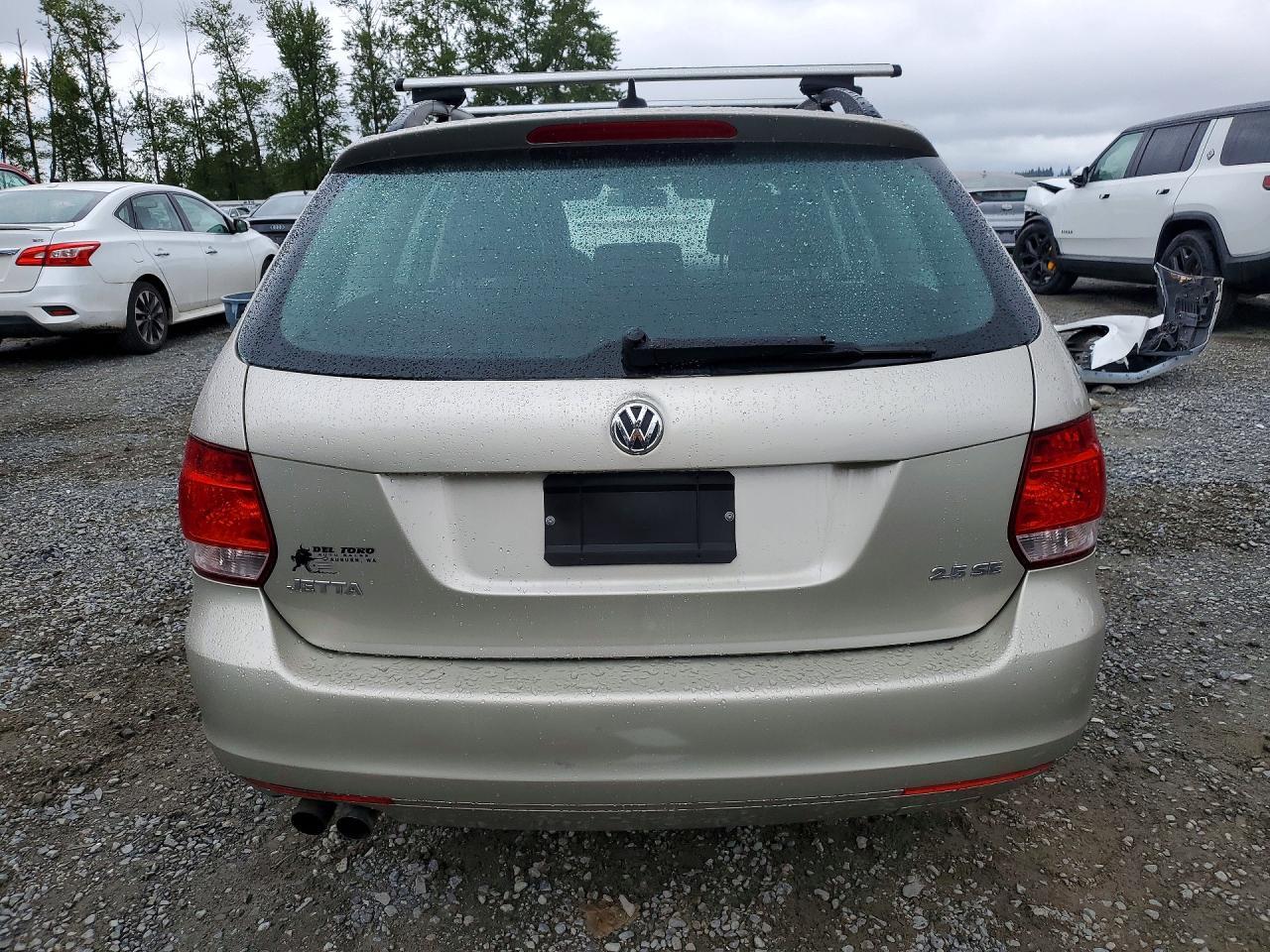 2013 Volkswagen Jetta S - Image 6