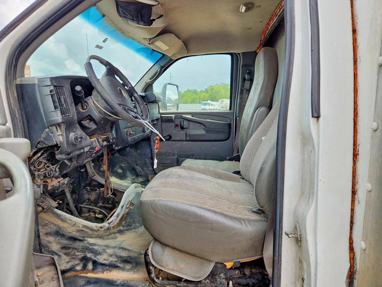 2015 Chevrolet Express G3500 - Фото 7