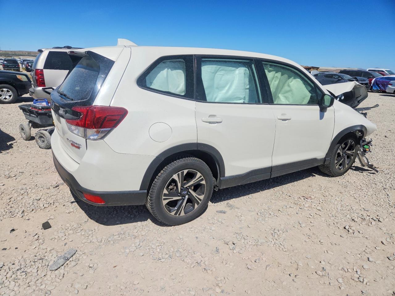 2022 Subaru Forester - Фото 3