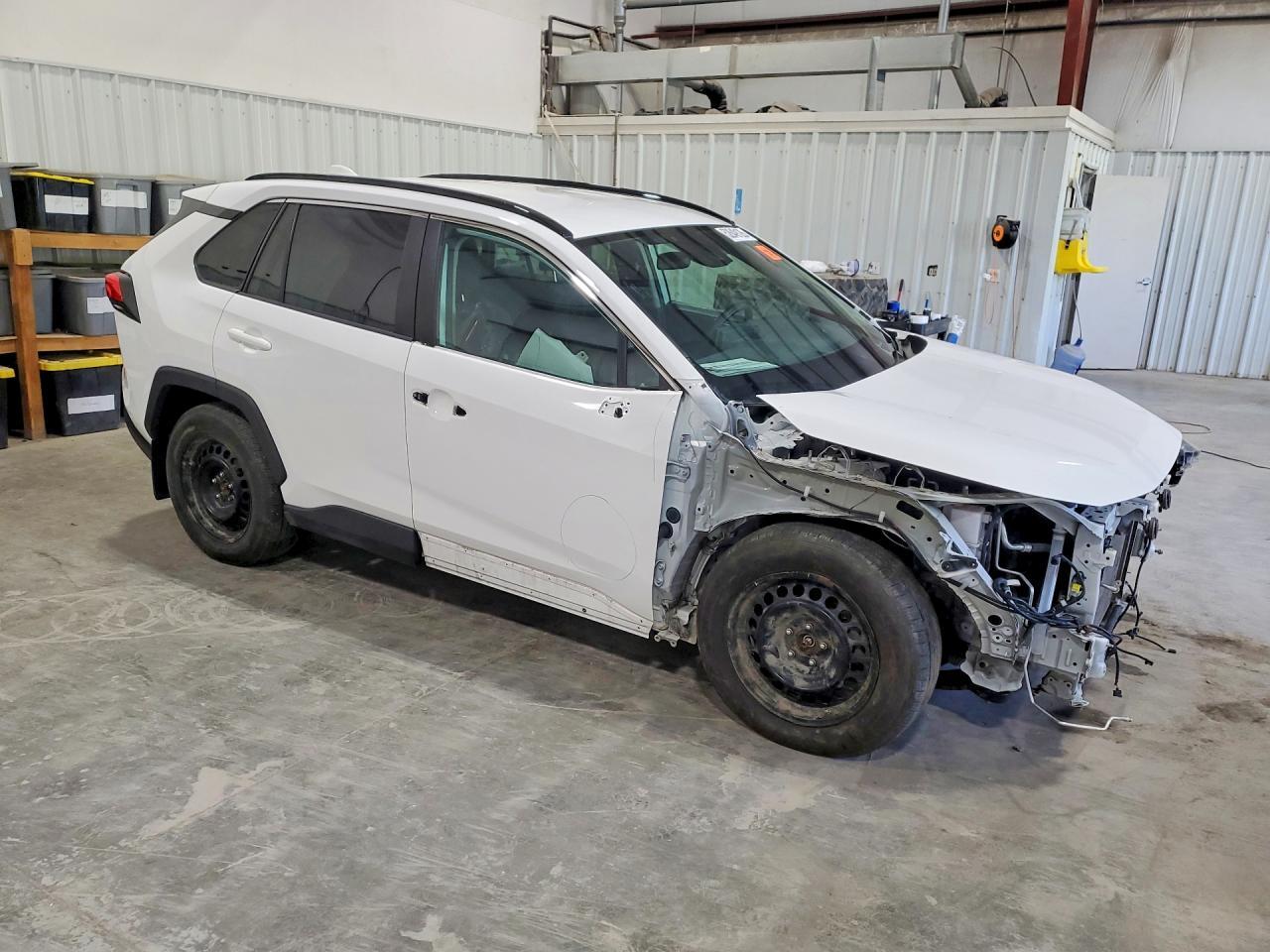 2021 Toyota Rav4 Le - Фото 4