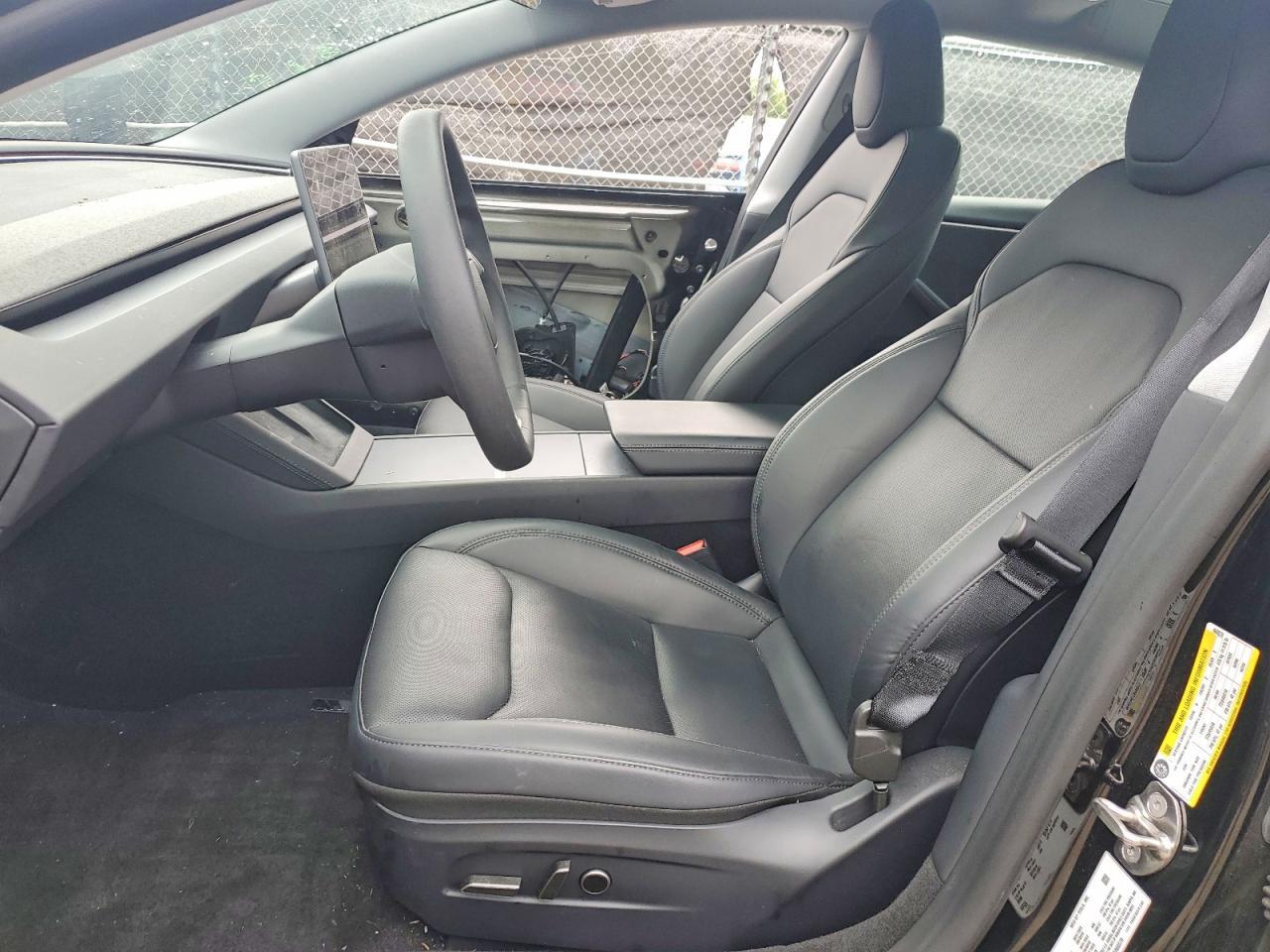 2024 Tesla Model 3 - Фото 7