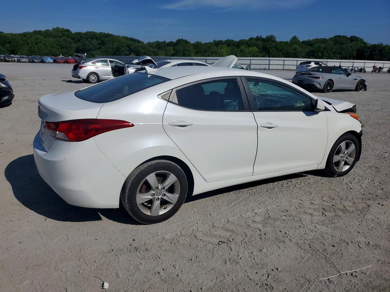 2013 Hyundai Elantra Gls - Фото 3