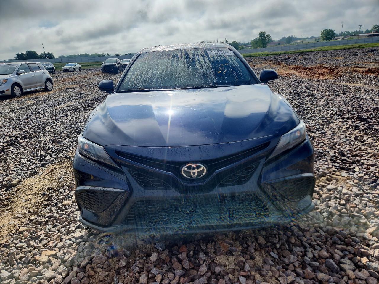 2022 Toyota Camry Se - Фото 5