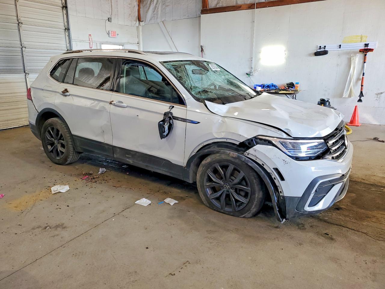 2022 Volkswagen Tiguan Se - Фото 4