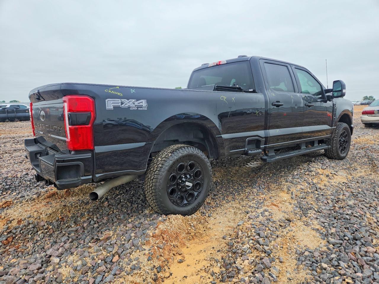 2024 Ford F250 Super Duty - Image 3