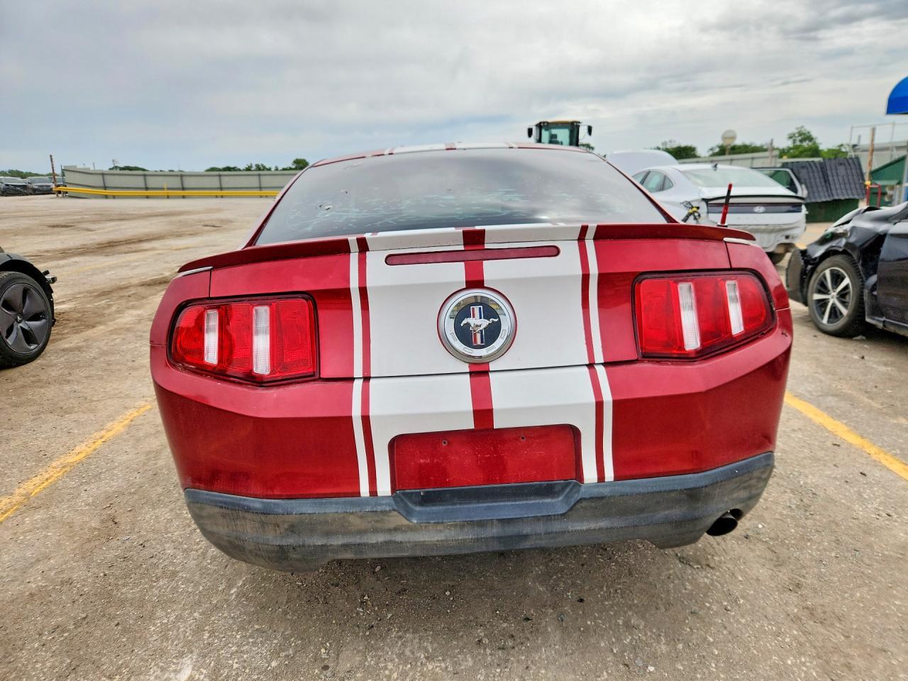 2010 Ford Mustang - Фото 6