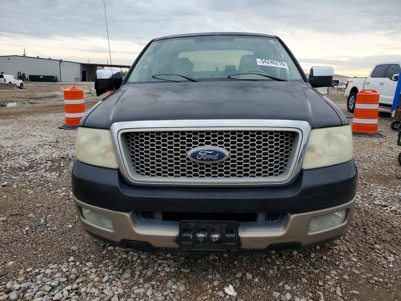 2004 Ford F150 Supercrew - Image 5