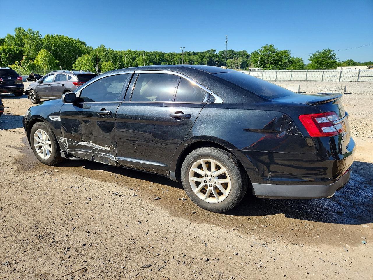 2014 Ford Taurus Se - Фото 2