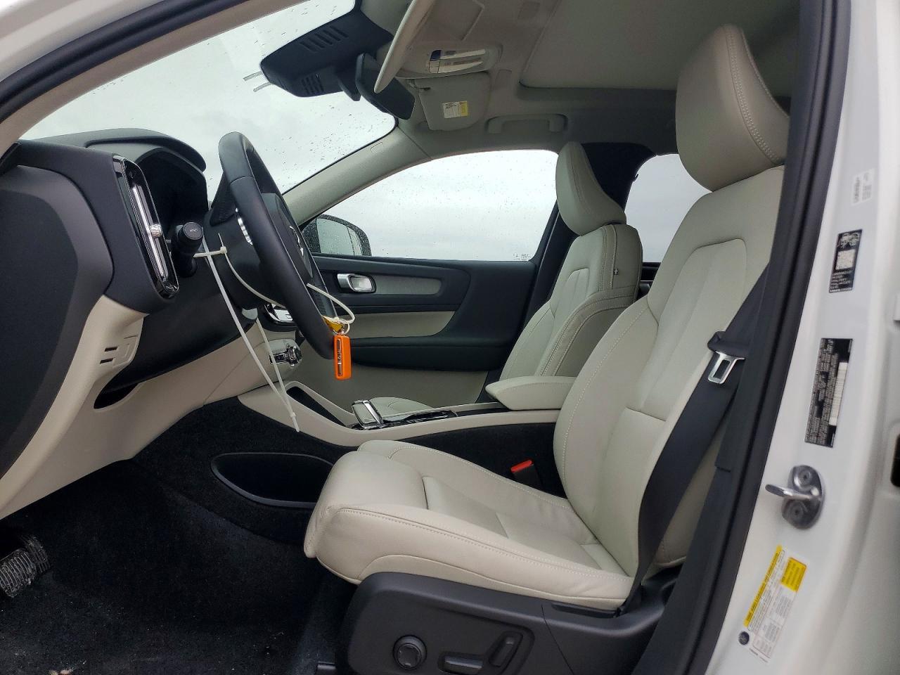 2026 Volvo Xc40 Plus - Фото 7