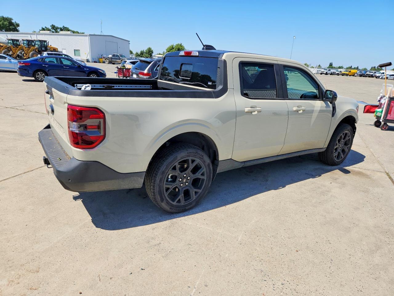 2025 Ford Maverick Lariat - Фото 3