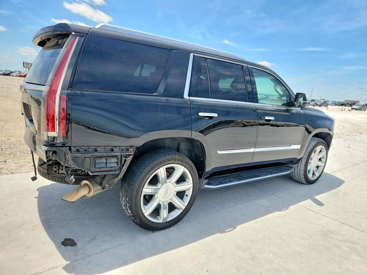 2016 Cadillac Escalade Luxury - Фото 3