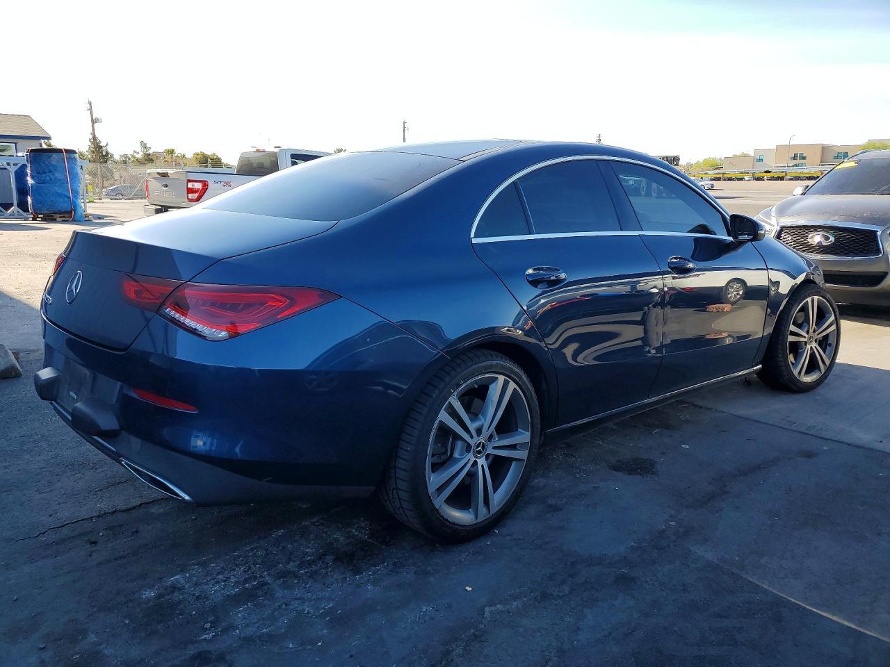 2020 Mercedes-Benz Cla 250 - Фото 3