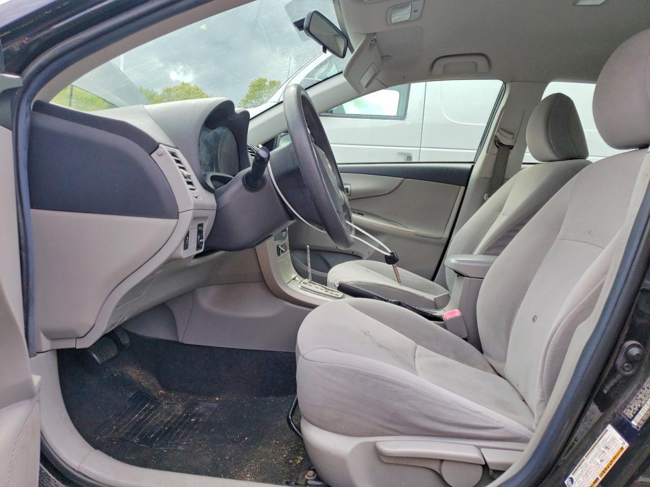 2011 Toyota Corolla Le - Фото 7
