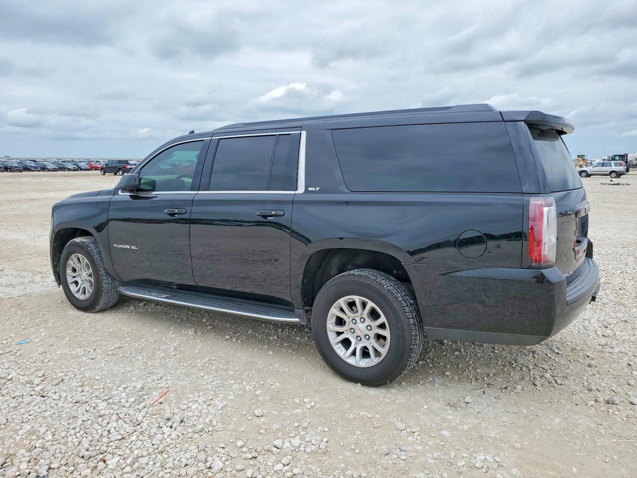 2019 GMC Yukon Xl K1500 Slt - Image 2
