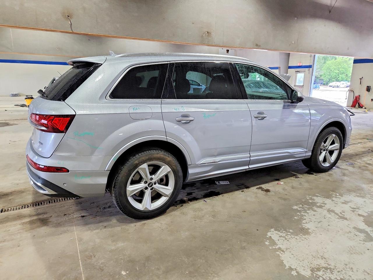 2022 Audi Q7 Premium - Фото 3