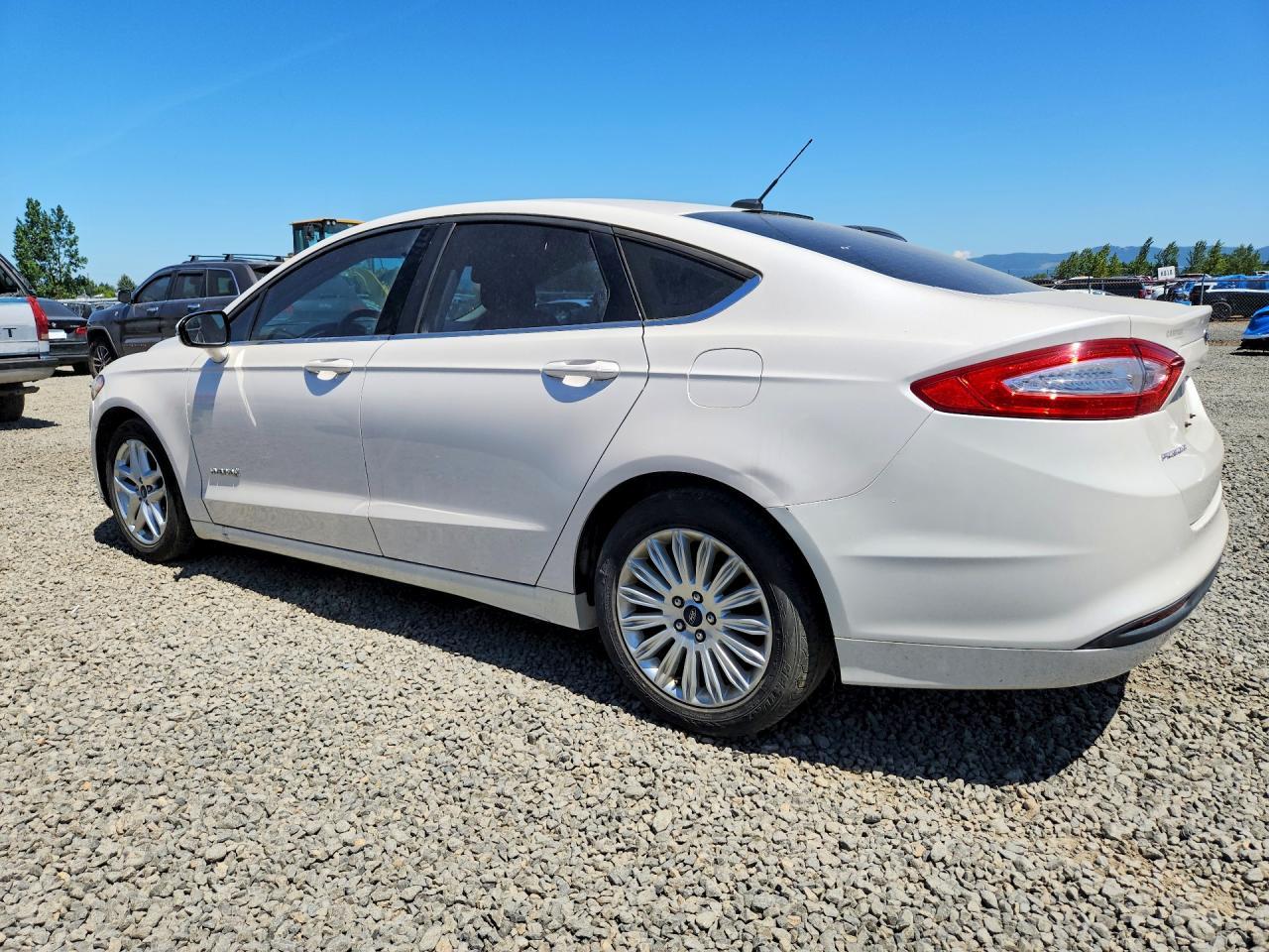 2014 Ford Fusion Se Hybrid - Фото 2
